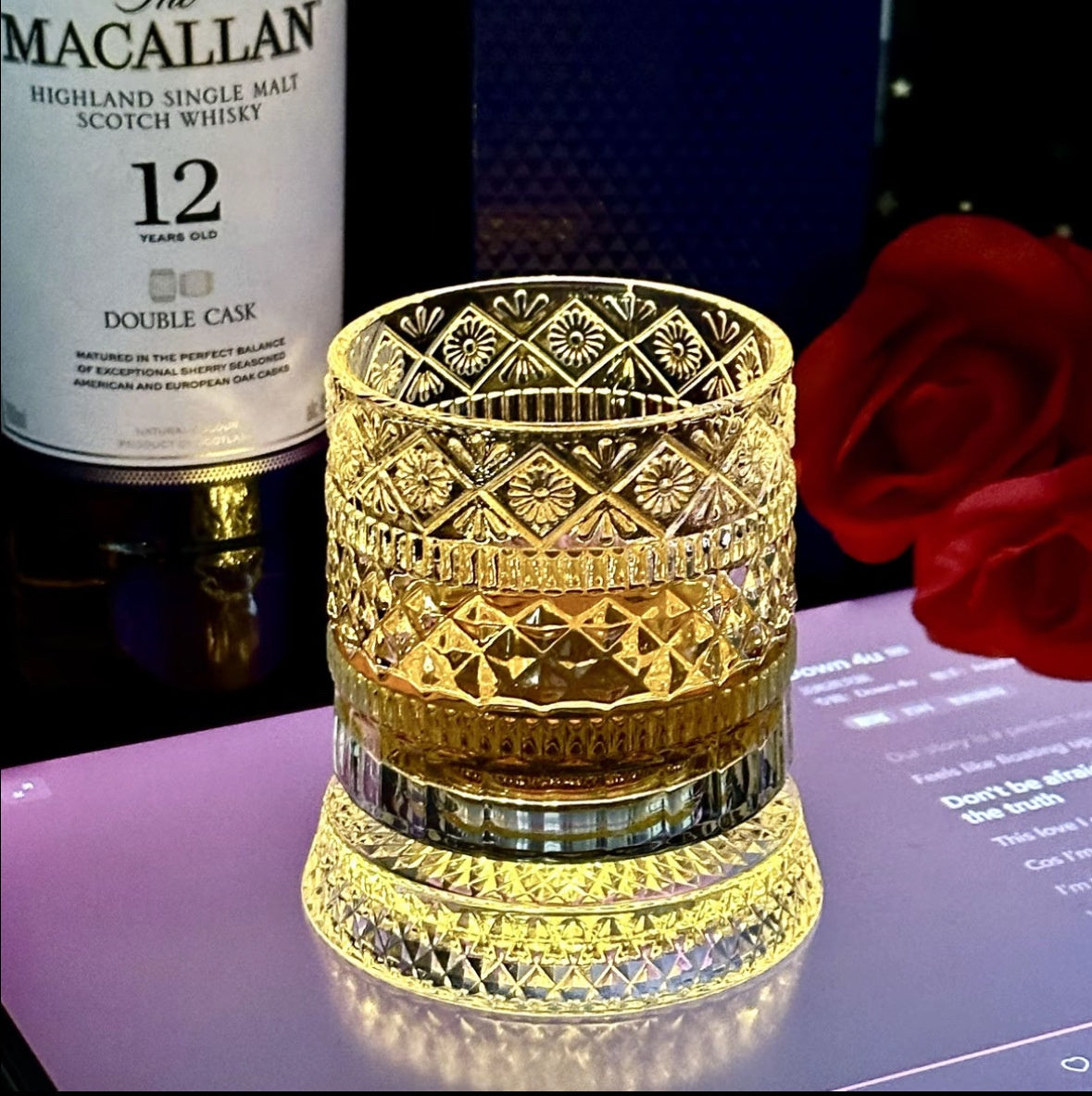 【 Send Luminous Cup Mat 】 Luminous Rotating Whiskey Glass Rotation Decompression Western Wine Glass Tumbler
